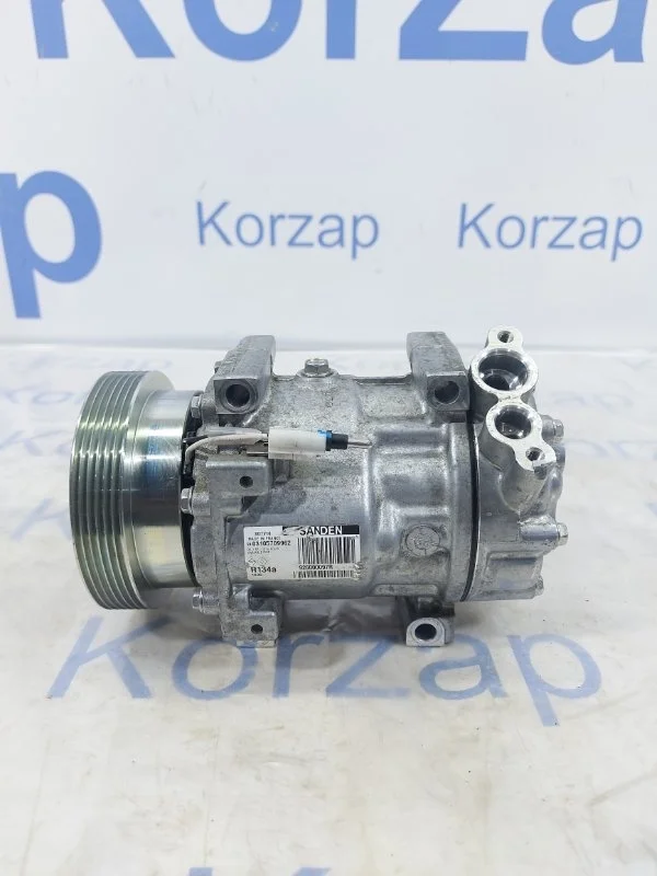 Компрессор кондиционера Lada Largus FL