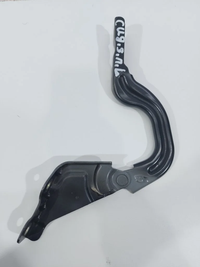 Петля капота Kia Ceed 3 Rest 2022 CD