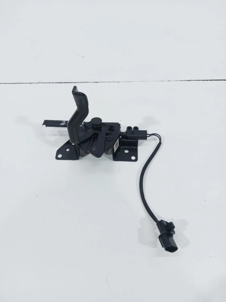 Замок капота Kia Rio X-Line 2018 FB