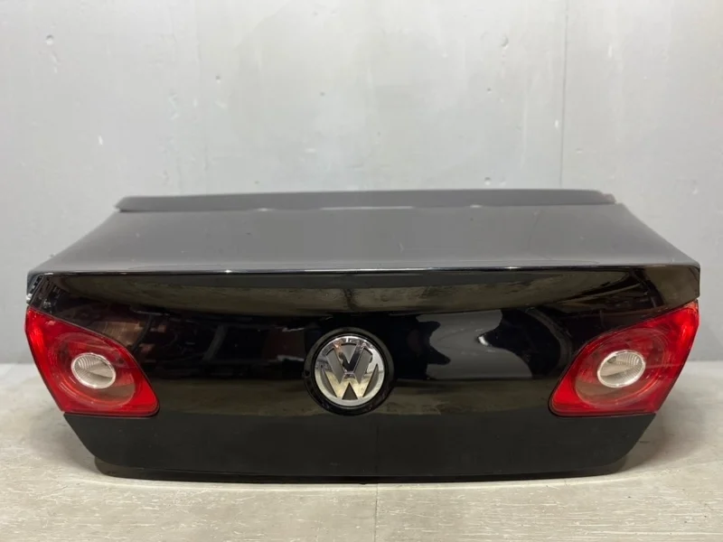 Крышка багажника Volkswagen Passat CC 358