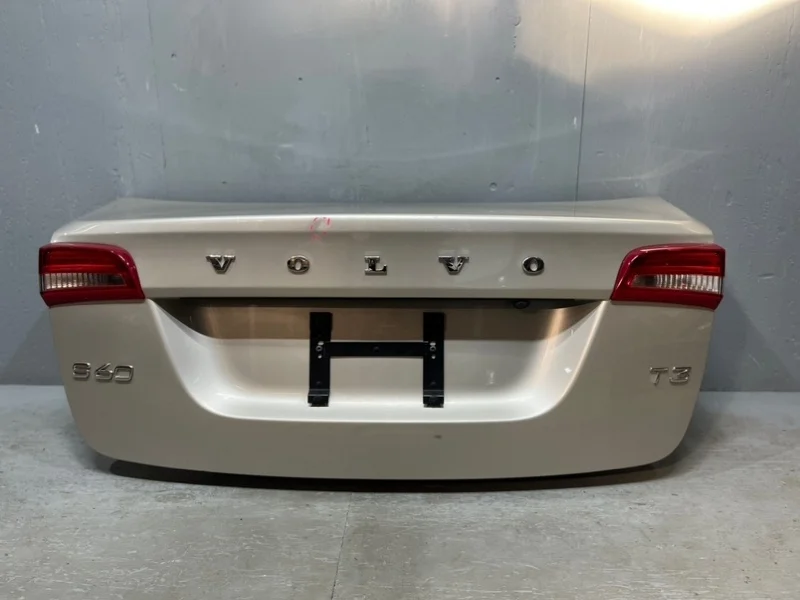 Крышка багажника Volvo S60 FS