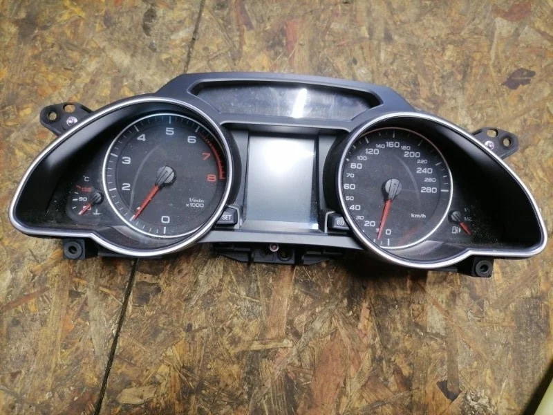 Щиток приборов Audi A5 2010 8T3