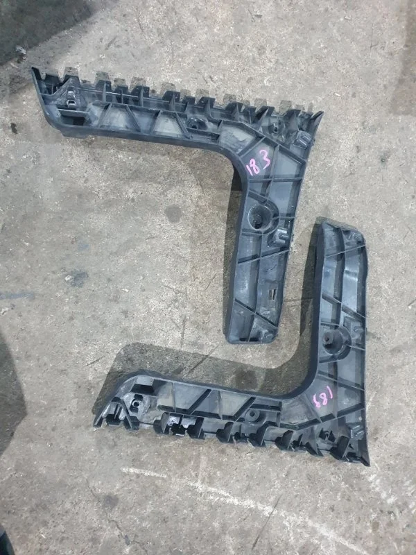 Кронштейн бампера Audi A6 2011-2014 C7 седан