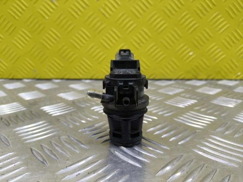 Насос (моторчик) омывателя стекла заднего Toyota Land Cruiser Prado 150 (2009-2023) 2016 8533060160