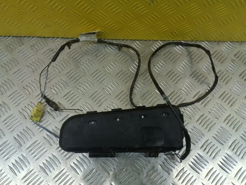 Подушка безопасности боковая (в сиденье) Nissan Pathfinder (R51M) 2004-2013 2010 985H0JD00A 2.5 D YD25DDTI