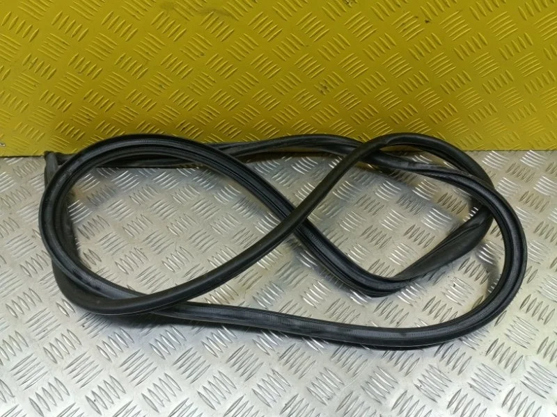 Уплотнитель Toyota Rav 4 (Ca40) (2012-2019) 2013 7553342060 2.2 D 2ADFTV