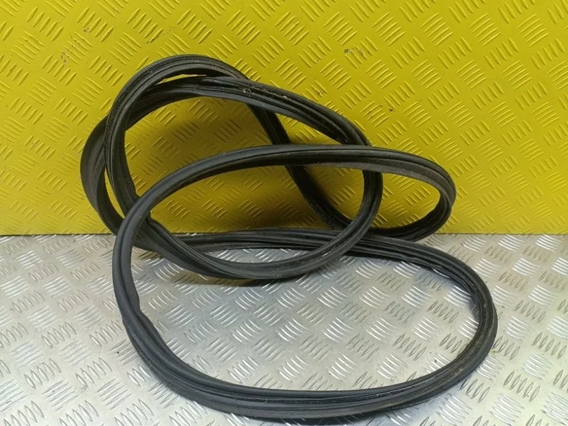 Уплотнитель Toyota Rav 4 (Ca40) (2012-2019) 2013 7553342060 2.2 D 2ADFTV