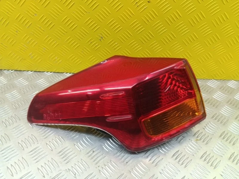 Фонарь задний левый Toyota Rav 4 (Ca40) (2012-2019) 2013 8156142170 2.2 D 2ADFTV