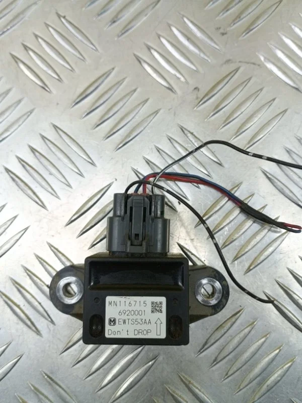 Датчик курсовой устойчивости Mitsubishi L200 (2006-2015) 2006 MN116715 ПИКАП 2.5 D 4D56