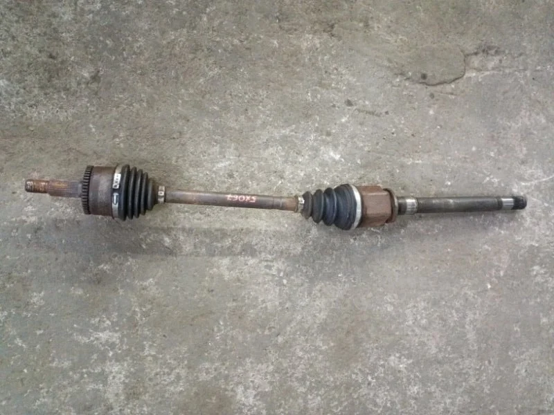 Полуось передняя правая (приводной вал, ШРУС) Land Rover Range Rover Sport I 2005-2013 2010 TDB500100 3.0 D SDV6