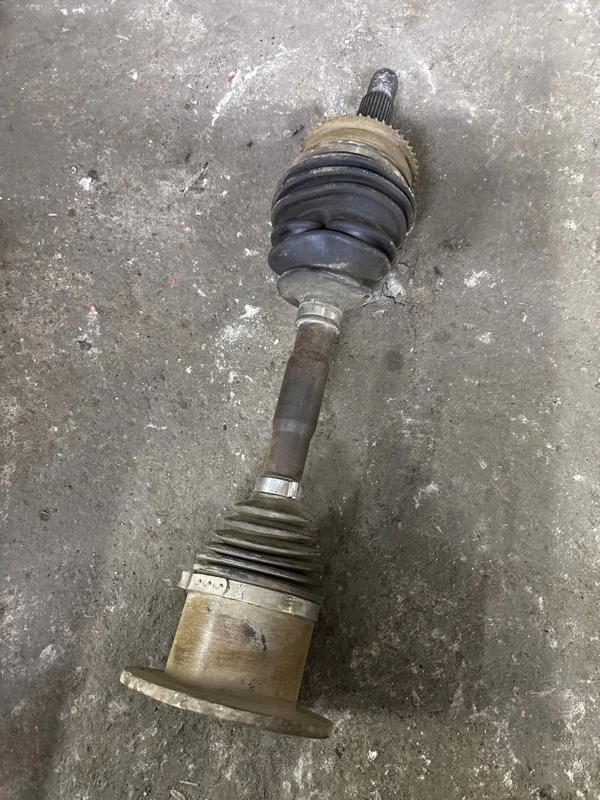 Полуось передняя правая (приводной вал, ШРУС) Mitsubishi Pajero Iv (2006-2019) 2007 3815A200 ВНЕДОРОЖНИК 3.8 I