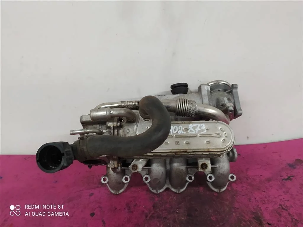 Радиатор клапан EGR Golf Passat B6 1,9 038131513AD