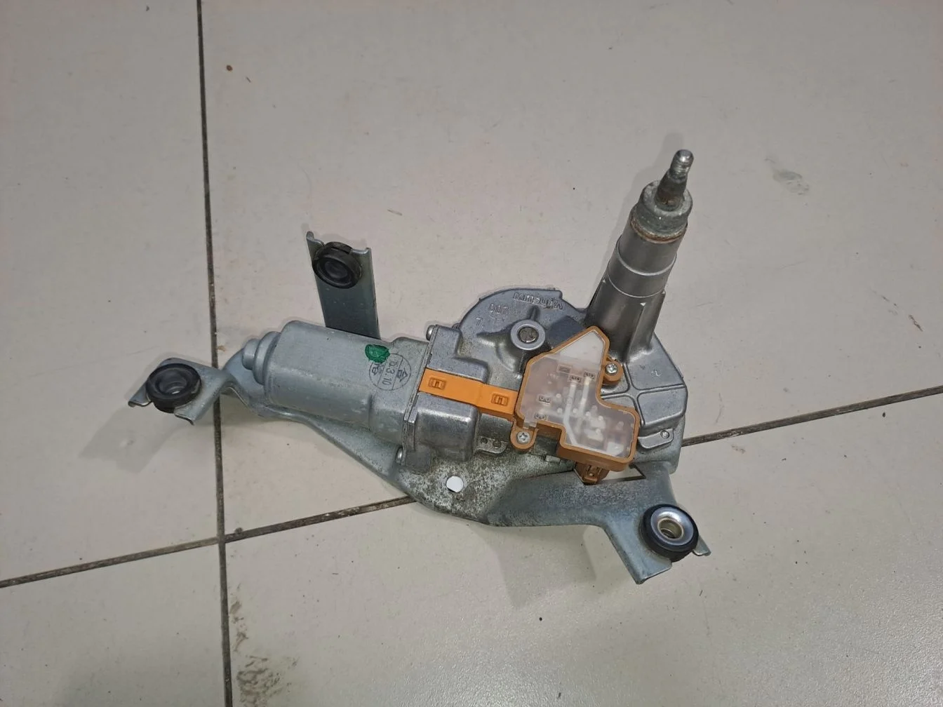 Моторчик стеклоочистителя задний для Honda CR-V 2007-2012