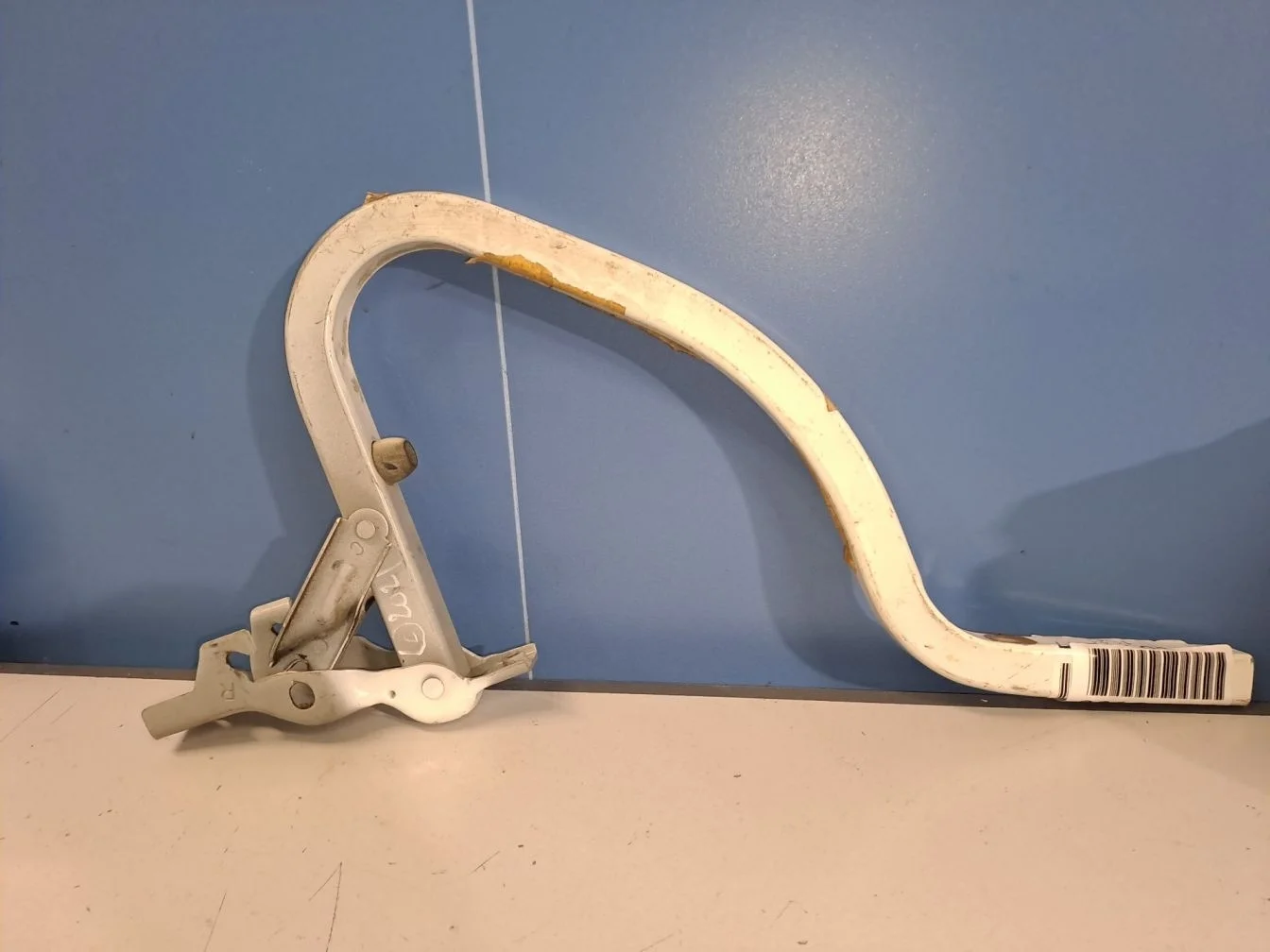 Петля крышки багажника правая для Hyundai Solaris 2010-2017