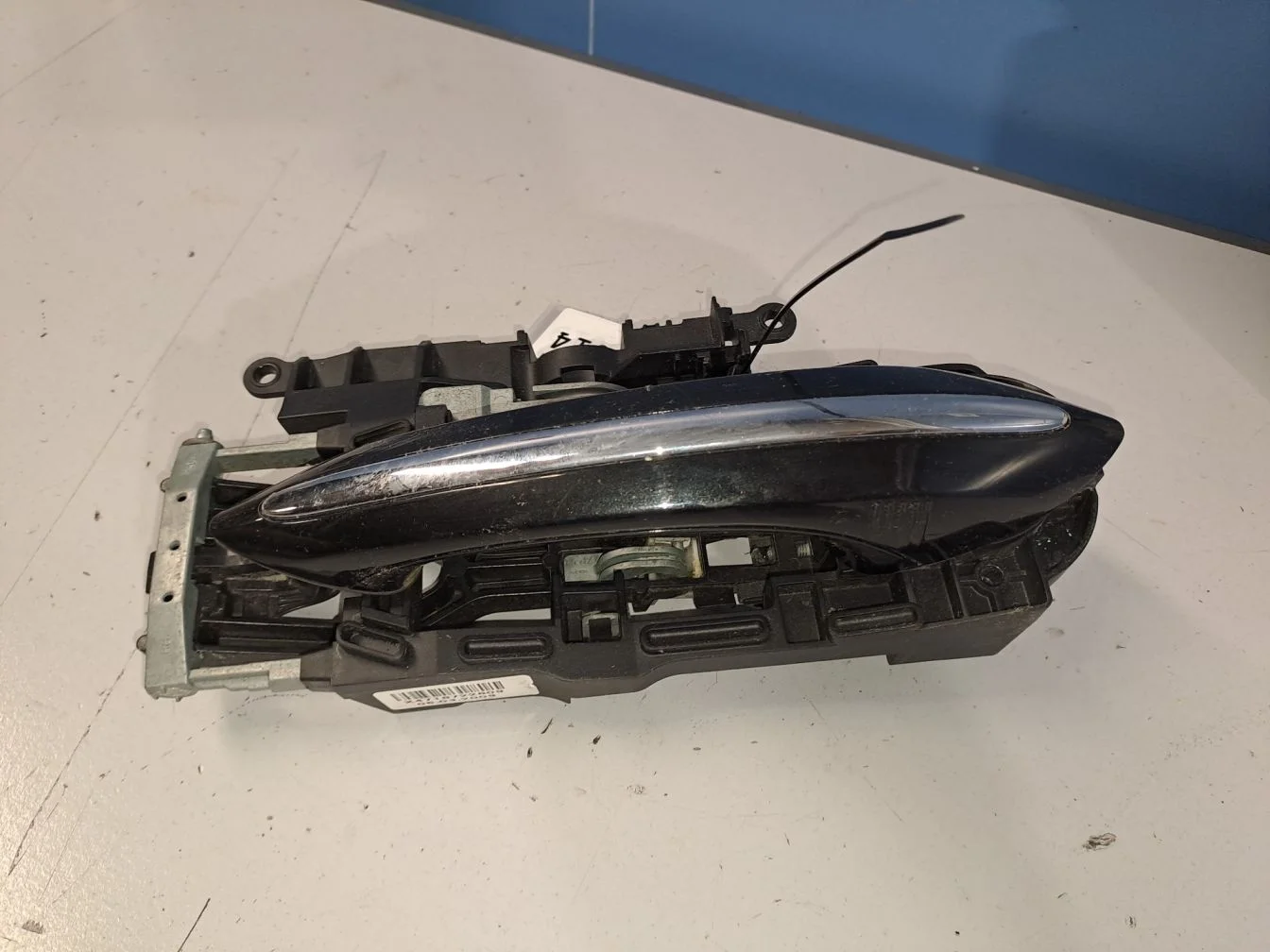 Ручка двери нaружная правая передняя для BMW 5 F10 2009-2017