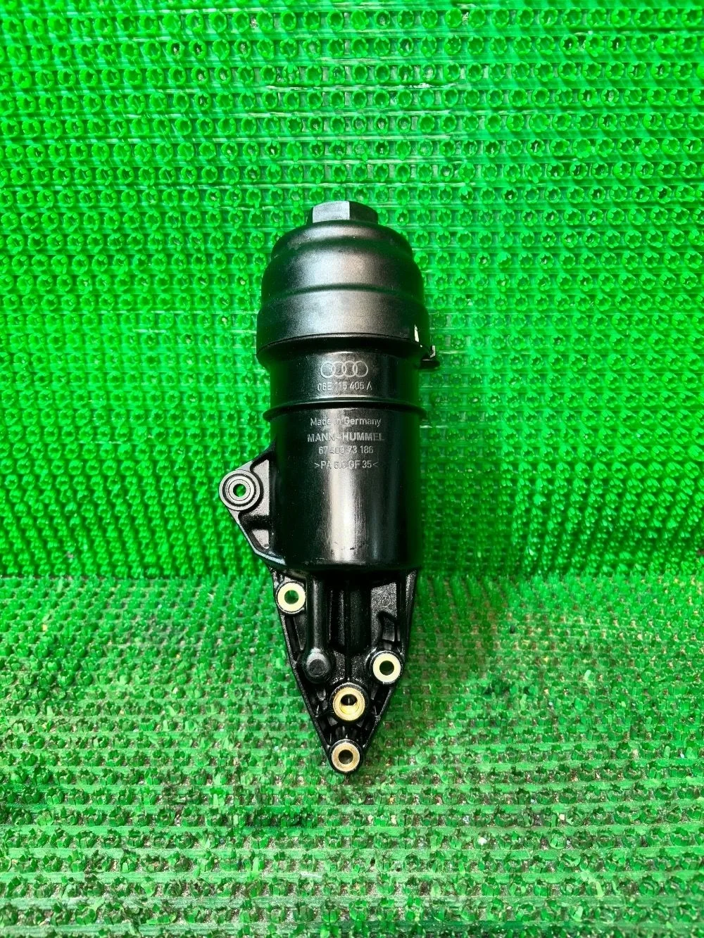 06E115405K Корпус масляного фильтра оригинал A5 I (2007—2011) В наличии