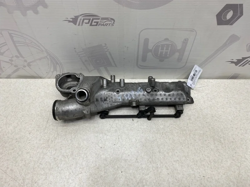 Впускной коллектор правый Mercedes-benz 2007 W221