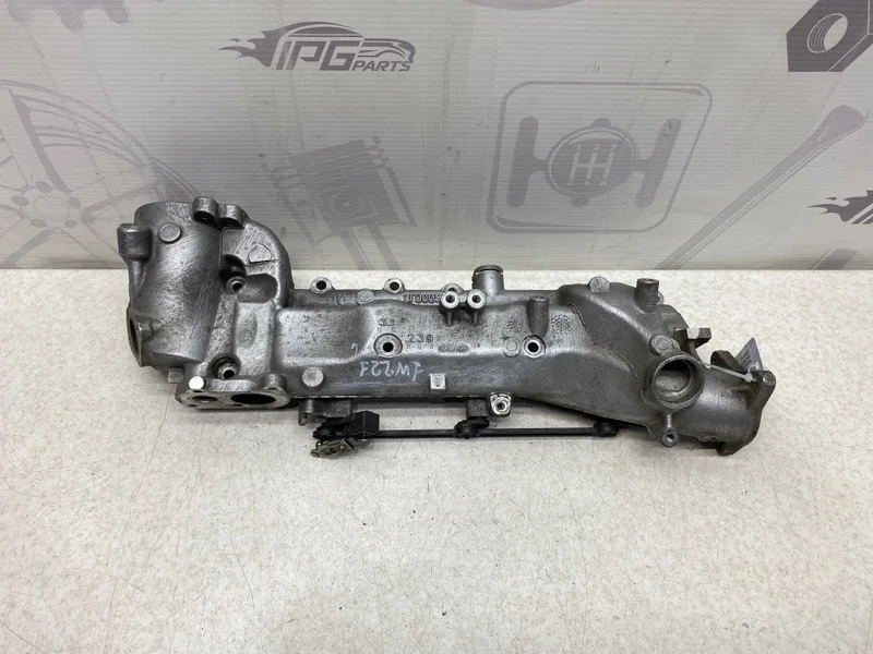 Впускной коллектор левый Mercedes-benz 2007 W221