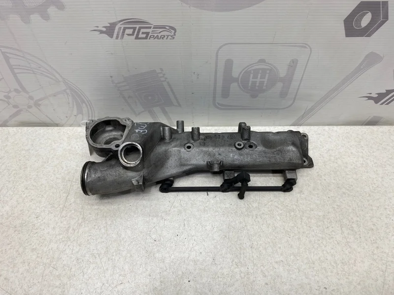 Впускной коллектор правый Mercedes-benz 2005 W211