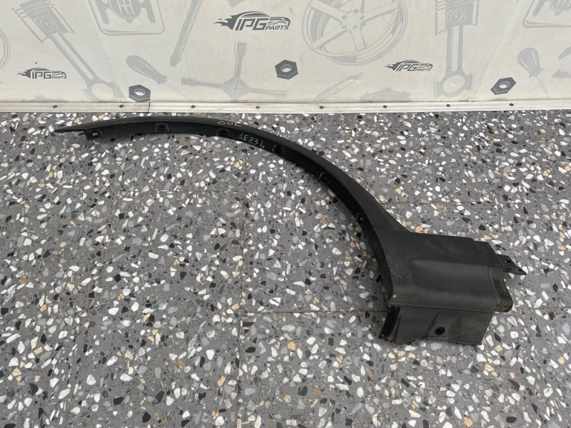 Накладка переднего левого крыла BMW X3 E83