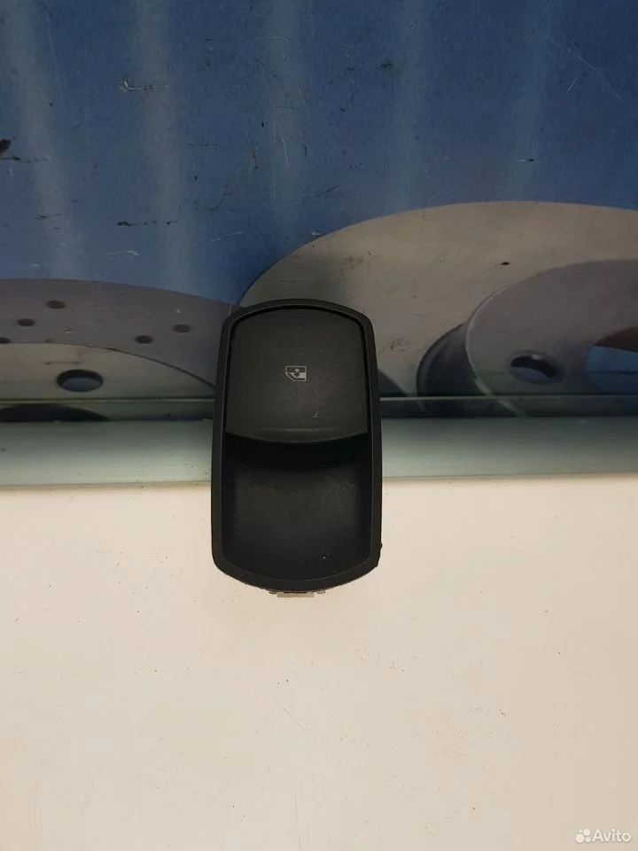 Кнопка стеклоподъемника для opel corsa d