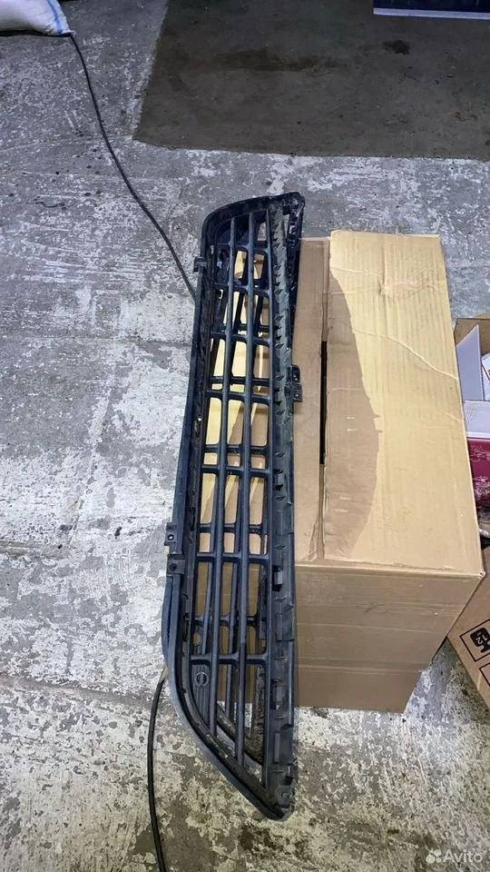 Решетка в передний бампер центральная опель мокка