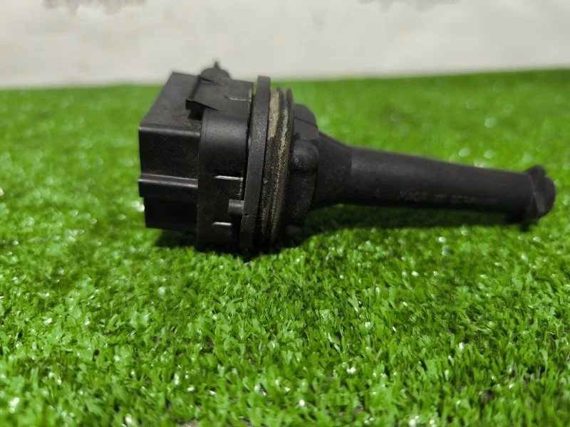 Катушка зажигания Volvo S60 S80 V70 Xc90 Xc70 2005 9125601 2.0T 2.4S 2.4T 2.5T