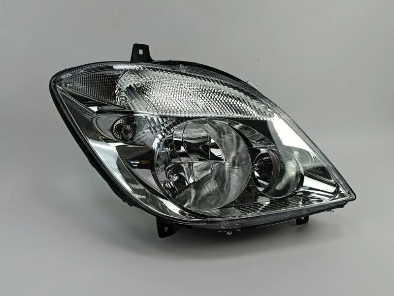 Фара Mercedes-Benz Sprinter W906