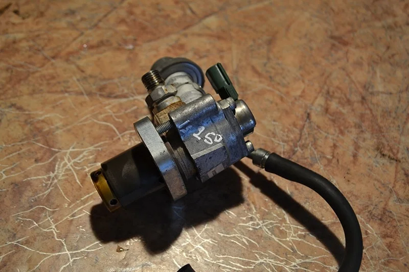 Насос топливный механический Lexus IS 250