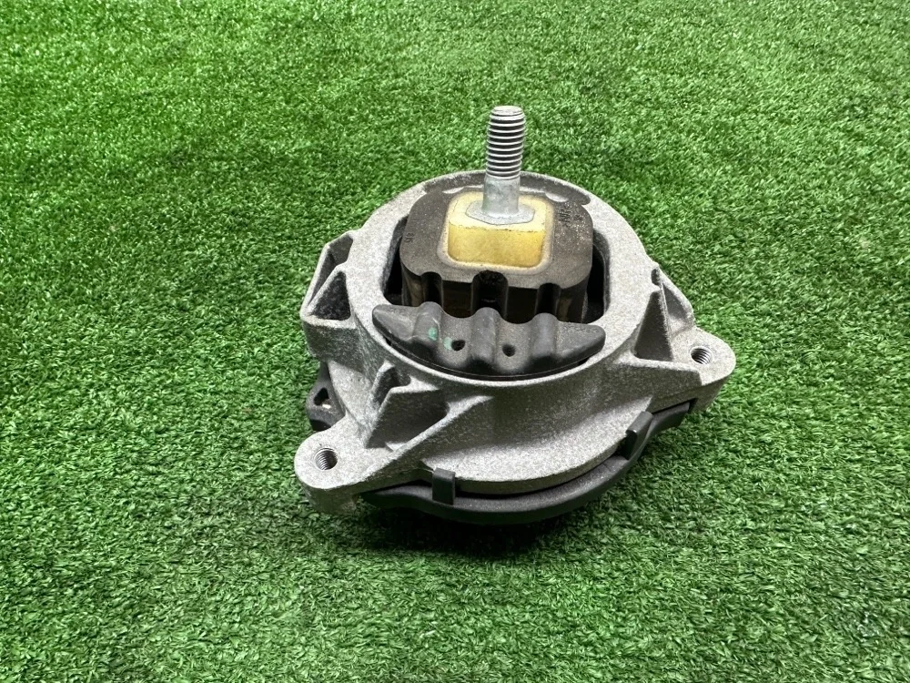 Подушка двигателя BMW 316i F30