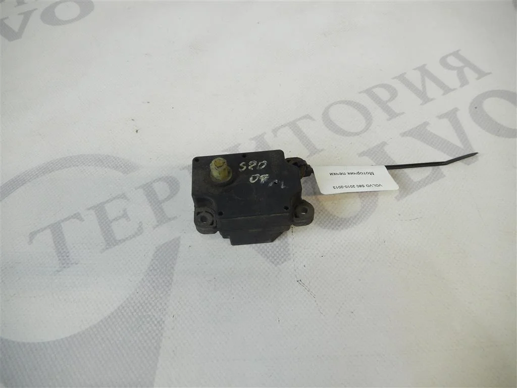 Моторчик заслонки печки