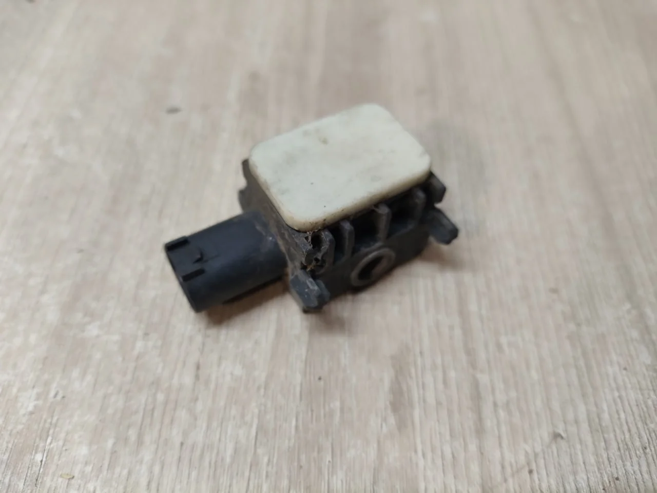 [Б/У] Датчик AIR BAG передний [Код: 00316697 ]