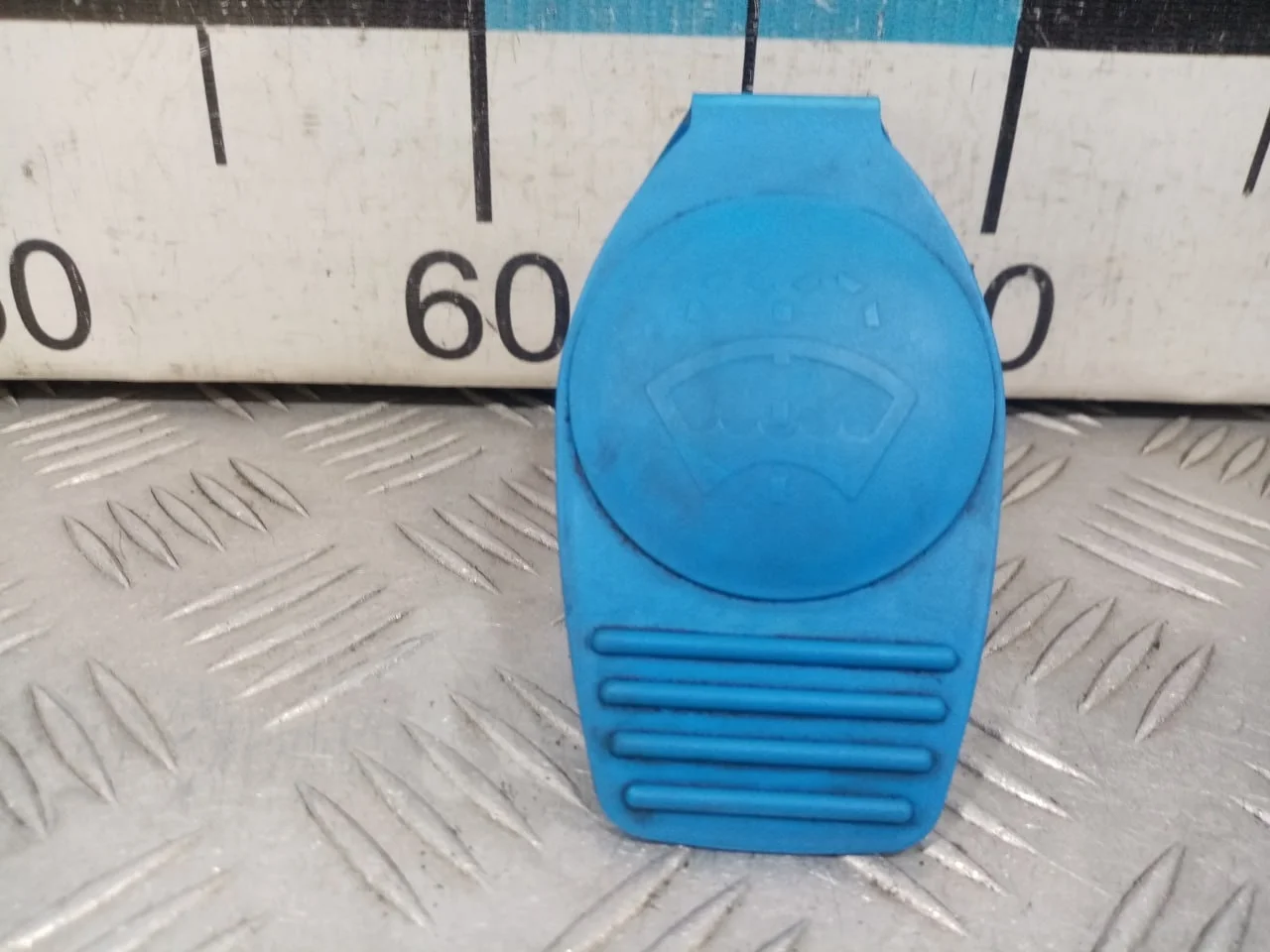 [Б/У] Крышка бачка омывателя VAG [Код: 00568230 ]