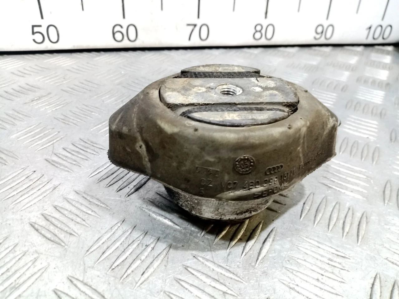 [Б/У] Опора КПП VAG [Код: 00508195 ]