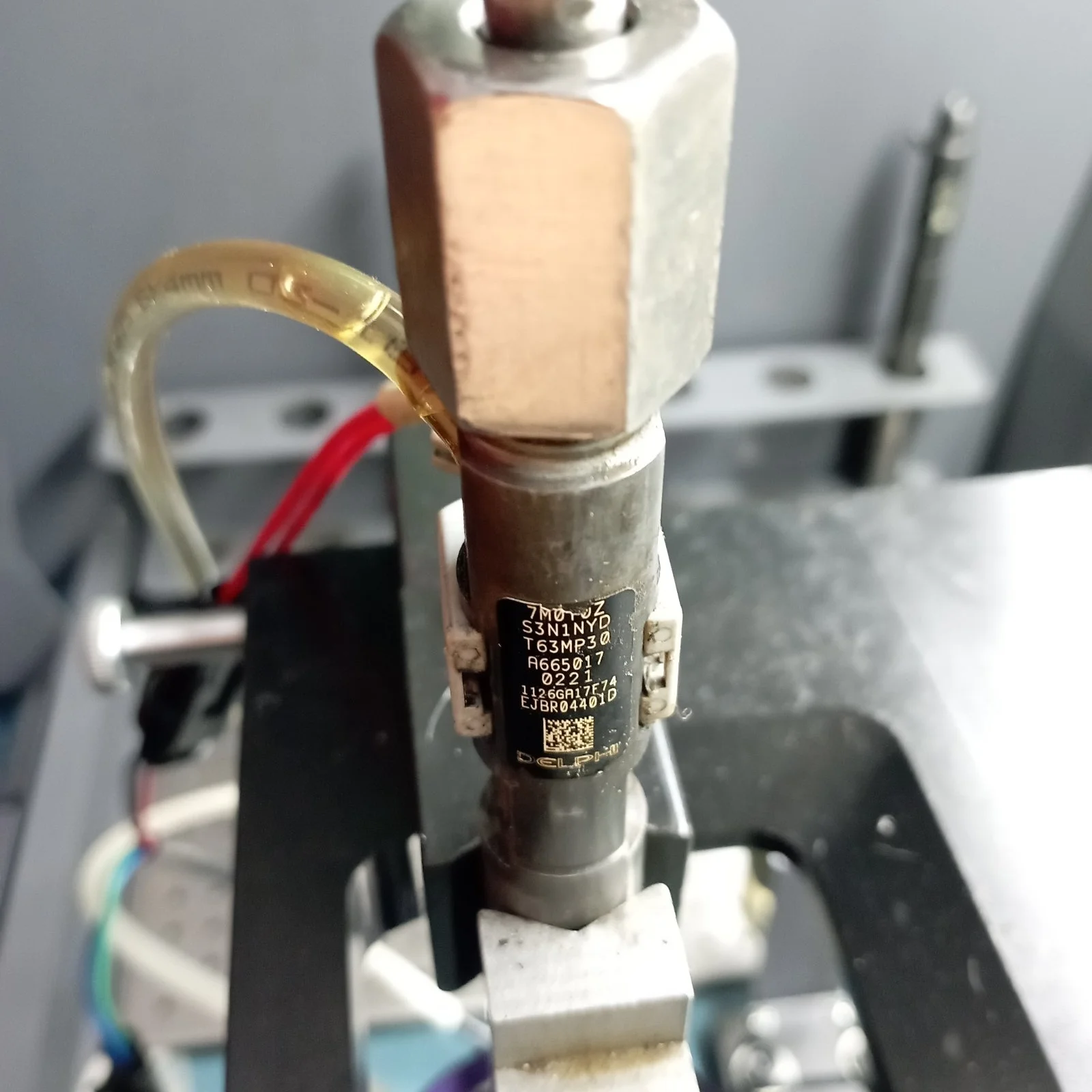 Форсунка delphi евро4 d27dt SsangYong Rexton 2012 Y250