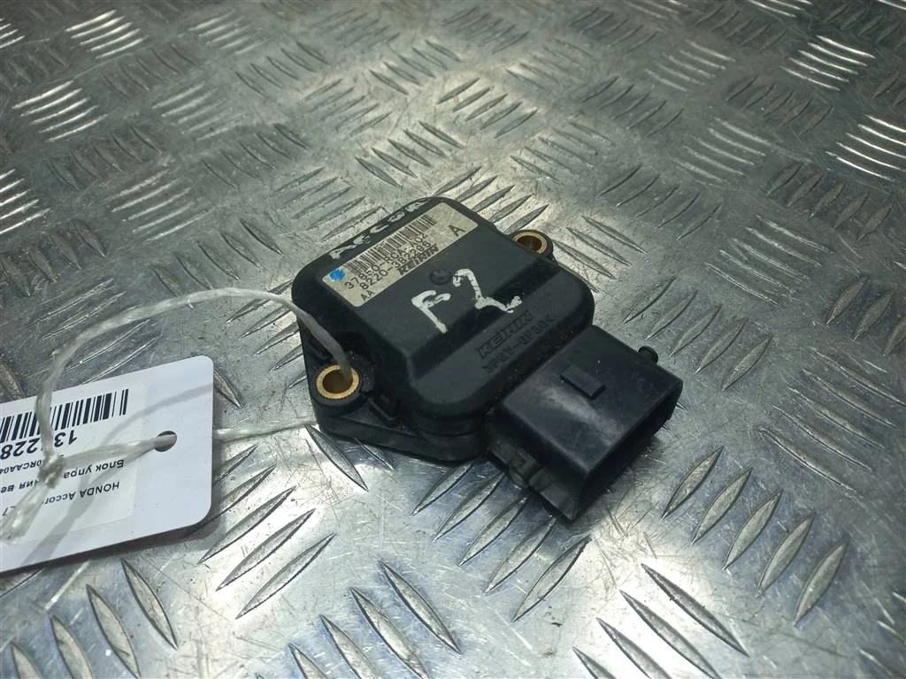 Блок управления вентилятором HONDA Accord VII рес