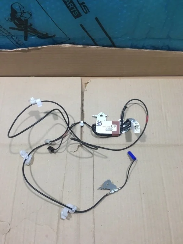 Антенна Lexus Lx570 2017 8630060880 URJ202 3UR-FE 5.7