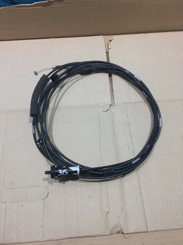 Трос лючка бензобака Lexus Lx570 2017 7703560140 URJ202 3UR-FE 5.7