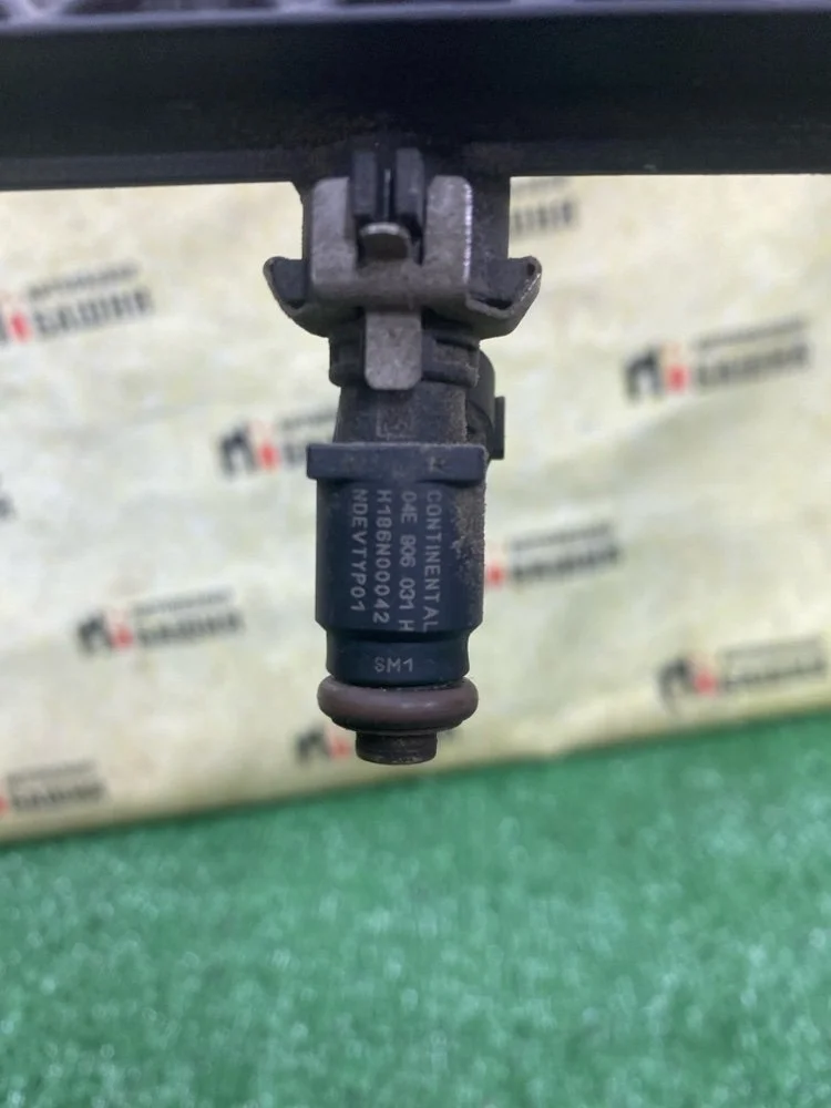 Форсунка топливная Volkswagen Jetta 2018 04E906031H 6 CWVA