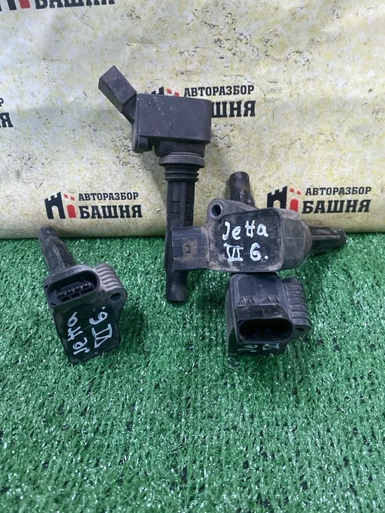Катушка зажигания Volkswagen Jetta 2018 04E905110K 6 CWVA