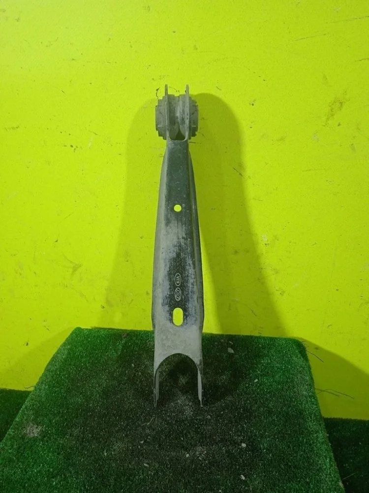 Рычаг поперечный Kia K5 2020 55250L1100 DL3 G4KN, задний