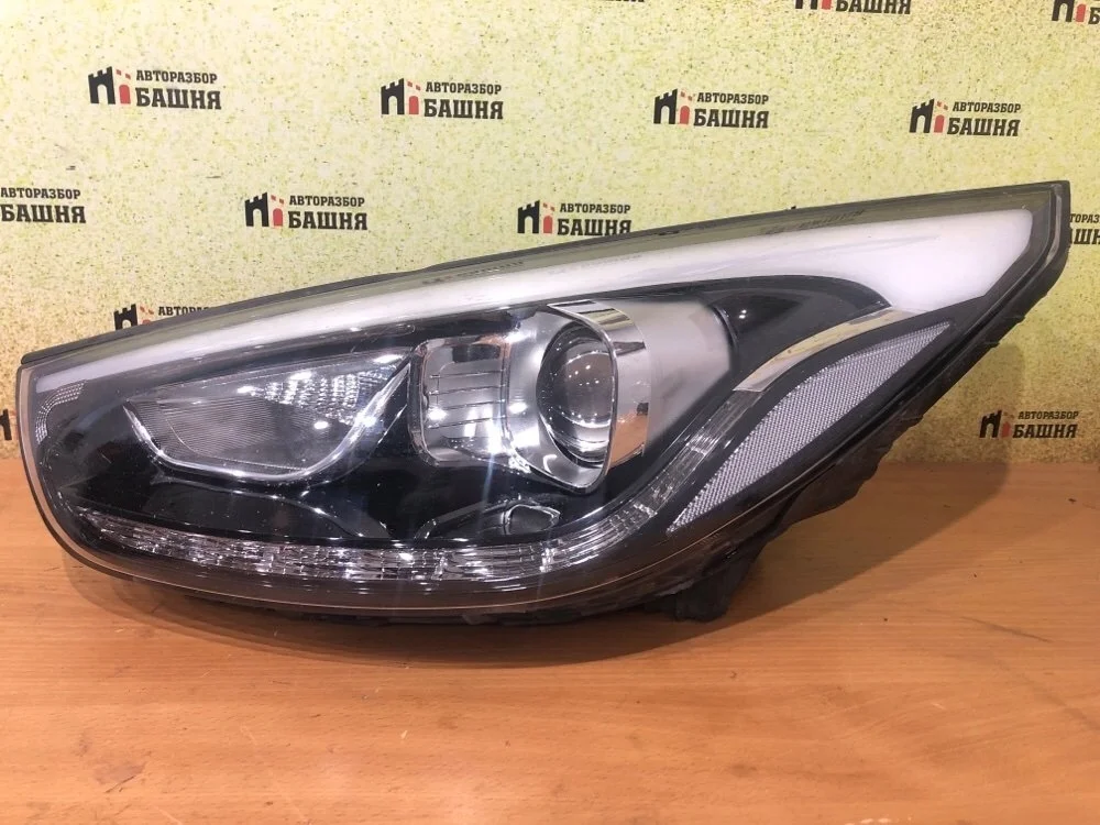 Фара Hyundai IX35 2015 921012S610, левая