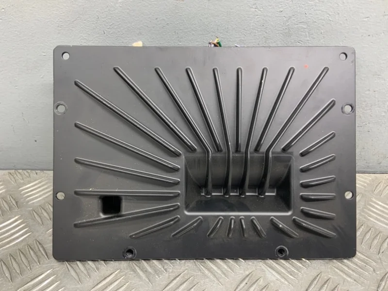 Усилитель звука Jaguar XE X760