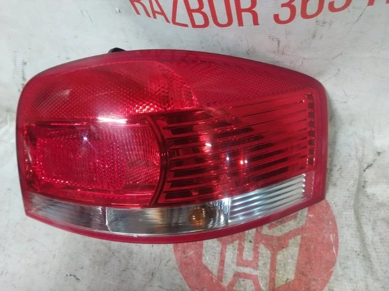 Фонарь Audi A3 2004 8P coupe