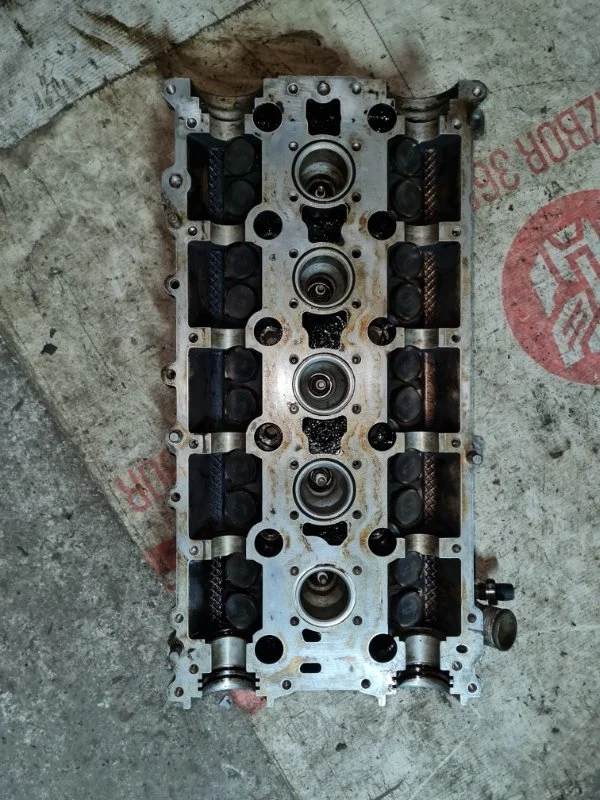 Головка блока цилиндров Volvo XC90 2005