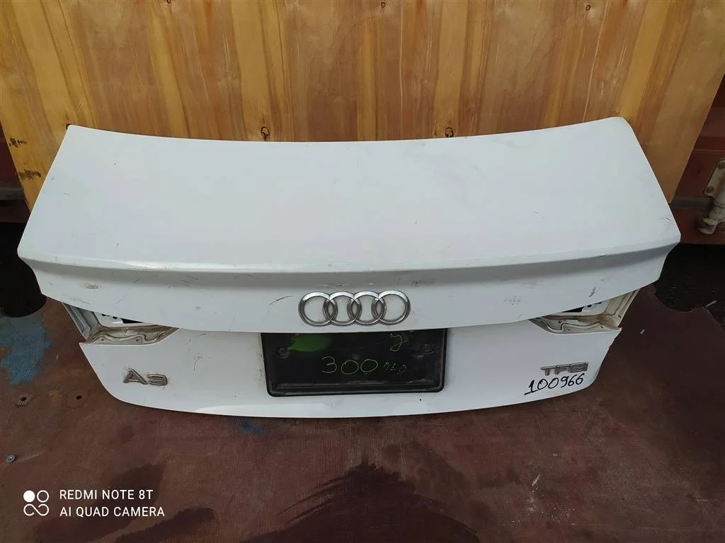 Крышка багажника Audi A3 2013-2020 8V5827025F