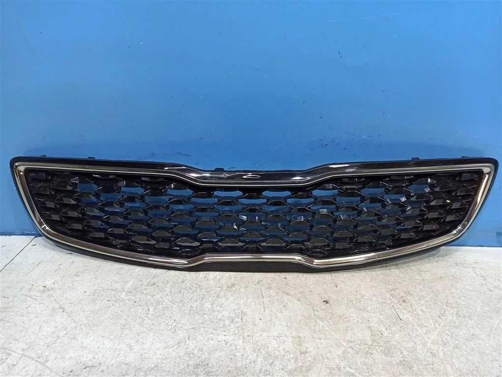 решетка радиатора Kia Cerato 3 YD 2016-2018