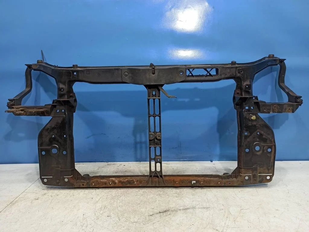 панель Hyundai Tucson 1 2004-2010 2006