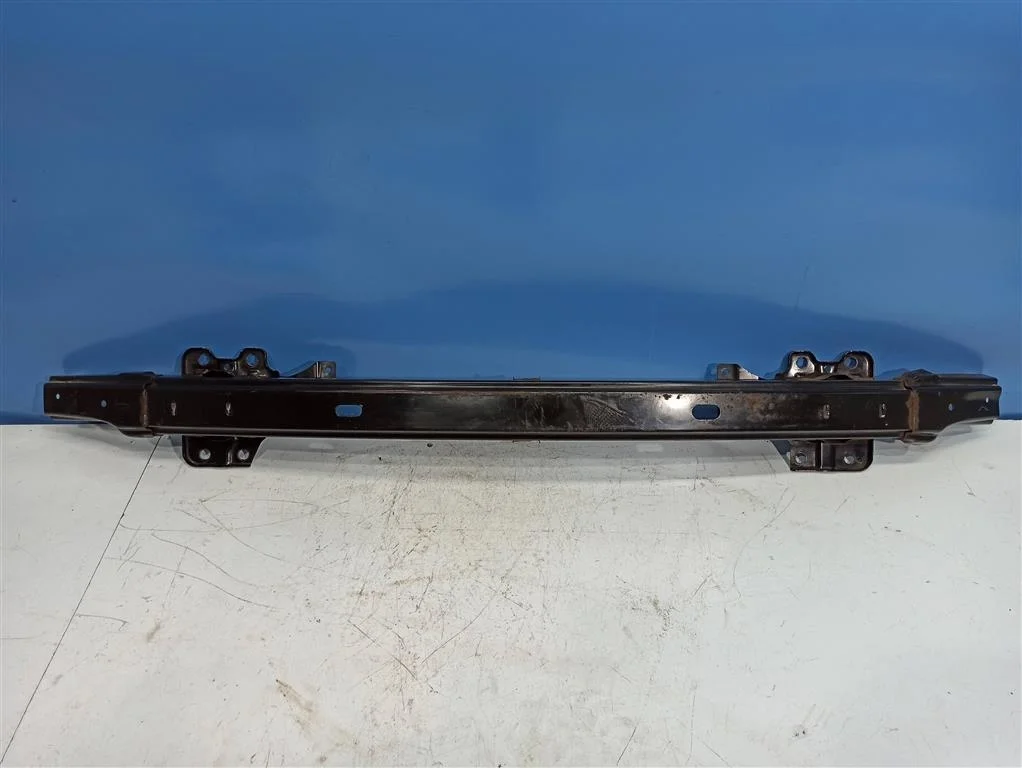 усилитель переднего бампера Hyundai Grand Starex 2007-2015 06.07.2012