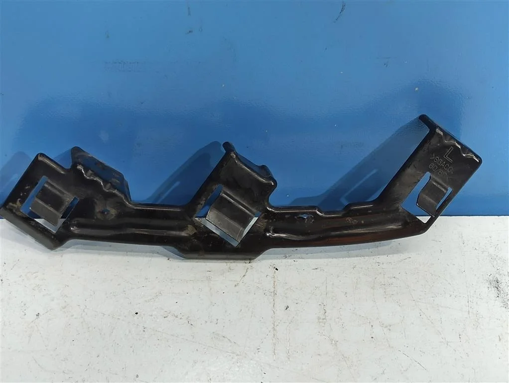 кронштейн переднего бампера Kia Sorento 2 XM 2009-2012 11.03.2010